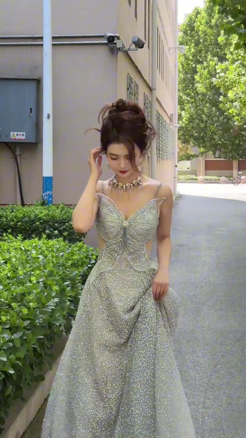 要是炼炼和美娜一起追我，我都不知道咋选