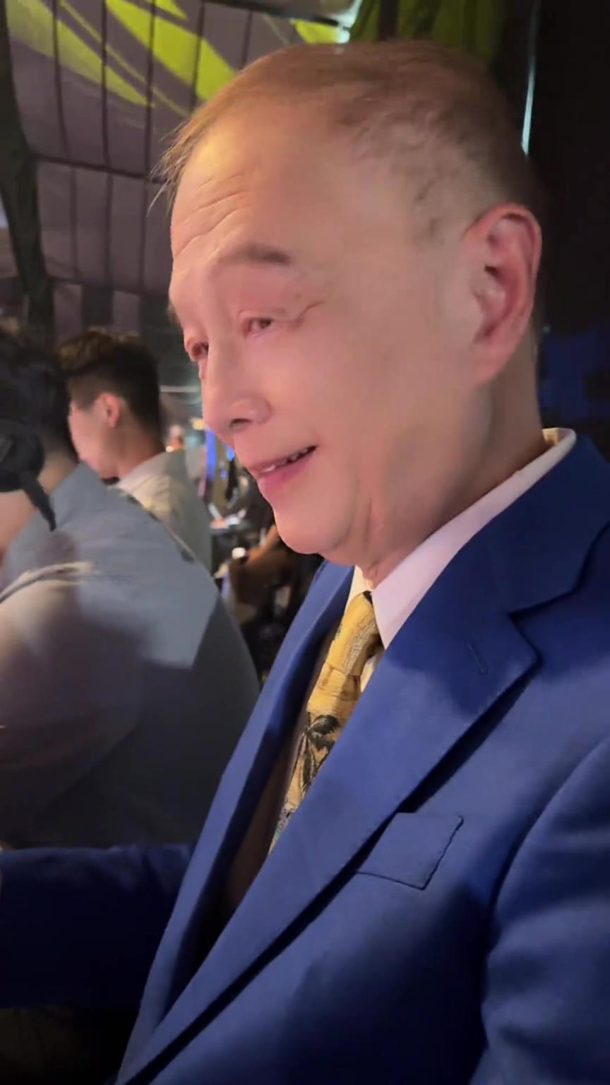 小崔G6现场实拍！在美颜滤镜下 张卫平张指导也能年轻30岁